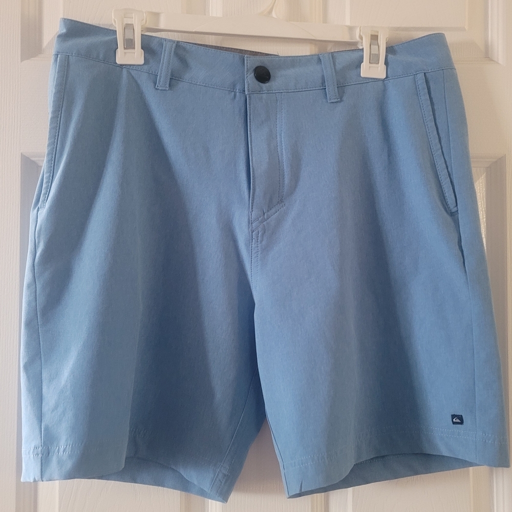 Men's QUICKSILVER Shorts Size 33 Light Blue